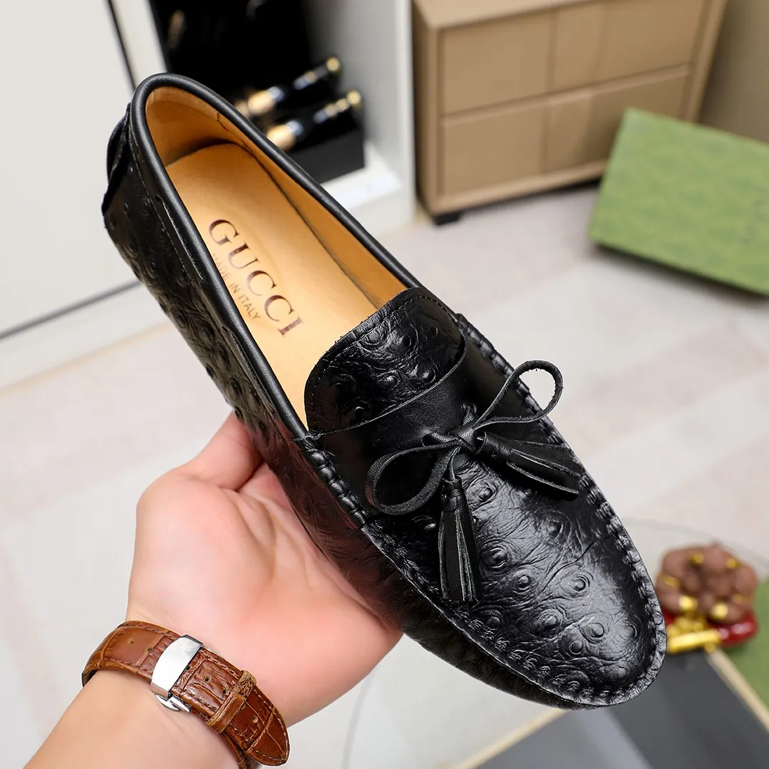 Men's shoes💰360💰🕷🕷️【 GUCCI 】Gucci's best-selling trendy men's casual slip-on shoes 🇨🇳Official website original 1:1 mold 💯Original quality, fine workmanship ☘Fashionable and versatile, perfect shape, comfortable on the feet 🍓Trendy men's recommended model, imported cowhide on the top layer 🎋High-quality pigskin lining, rubber wear-resistant and non-slip outsole, high-end atmosphere, worth owning 🍉Optional 38-44
